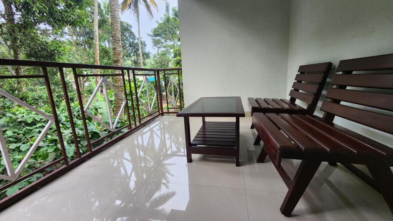 Pknhomestay Kumily テッカディ エクステリア 写真